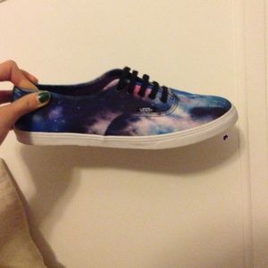 galaxy vans woman's 9 worn only once!