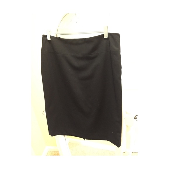 Black Alfani pencil skirt