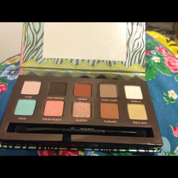Anastasia Beverly Hills Maya Mia Palette
