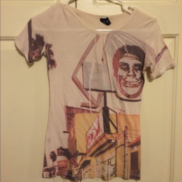 Obey shirt