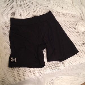 Underarmor spandex and shorts