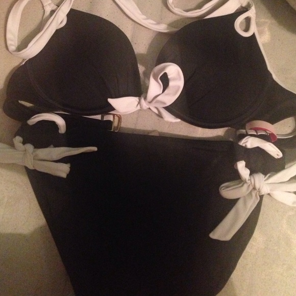 Victoria's Secret Other - Black and white Victoria secret bathing suit
