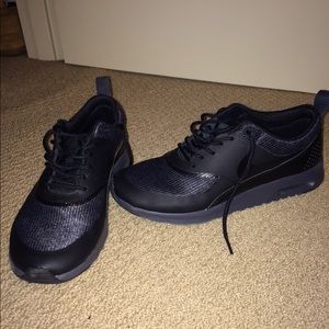 Black Nike Air Max's