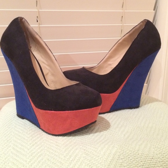 Size 7 1/2, wedges