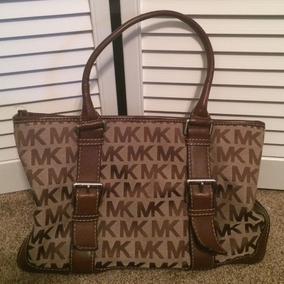 Authentic classic Michael Kors brown/tan tote