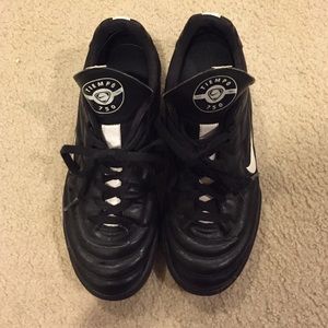 Nike indoor soccer shoes