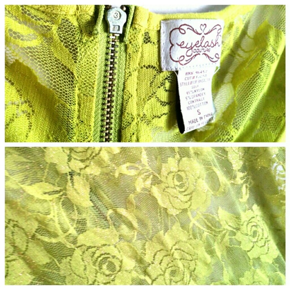 = Eyeshadow Vintage Inspired Lace Scoop Neck Top - Picture 2 of 3