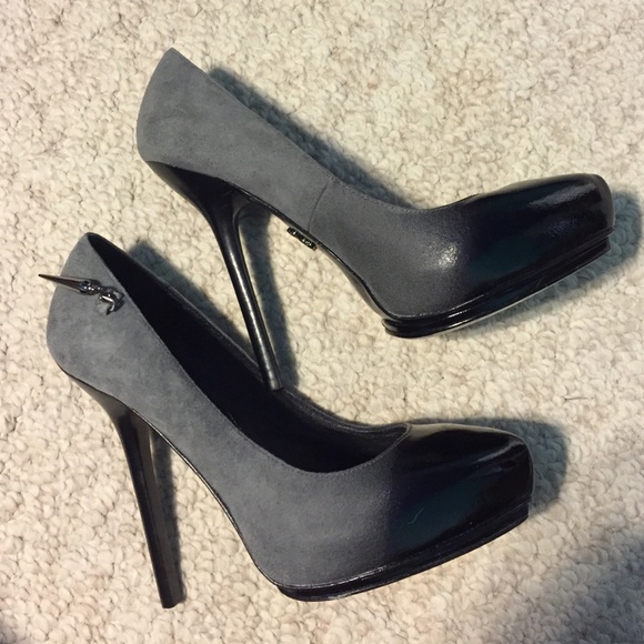 Rock and republic grey Celina pumps - Picture 4 of 4