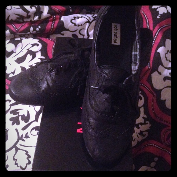Not Rated Brand Oxfords (10)