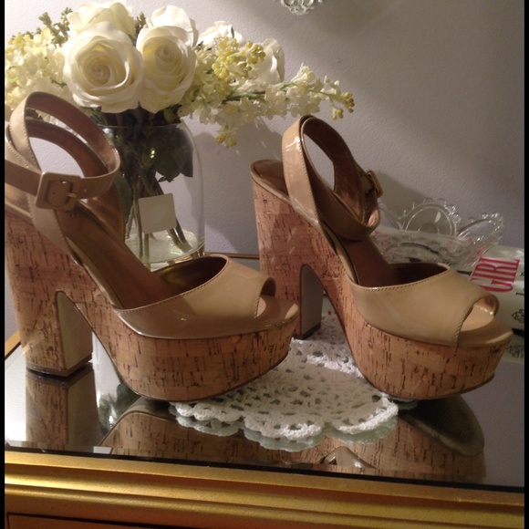Guess wedges shoes