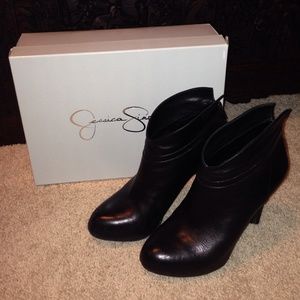 SALE 🎀  Jessica Simpson black leather booties
