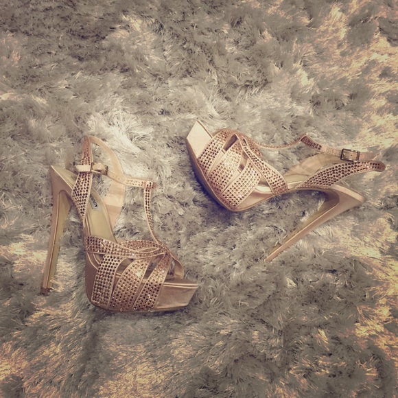 Steve Madden T-Strap Pump Prom Wedding Cinderella