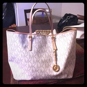 Michael Kors bag