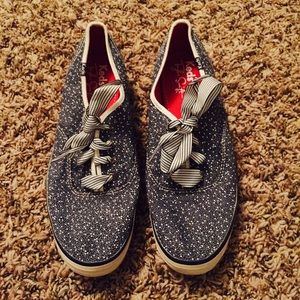 Blue and white Taylor swift keds tennis shoes