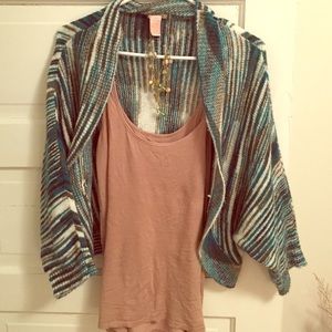 Tulle Funky poncho sweater
