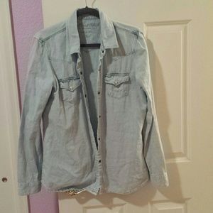 Boyfriend fit chambray shirt