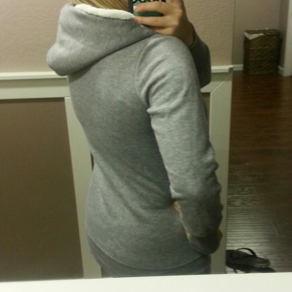 SOLD BUNDLE Grey Sweater - Picture 2 of 3