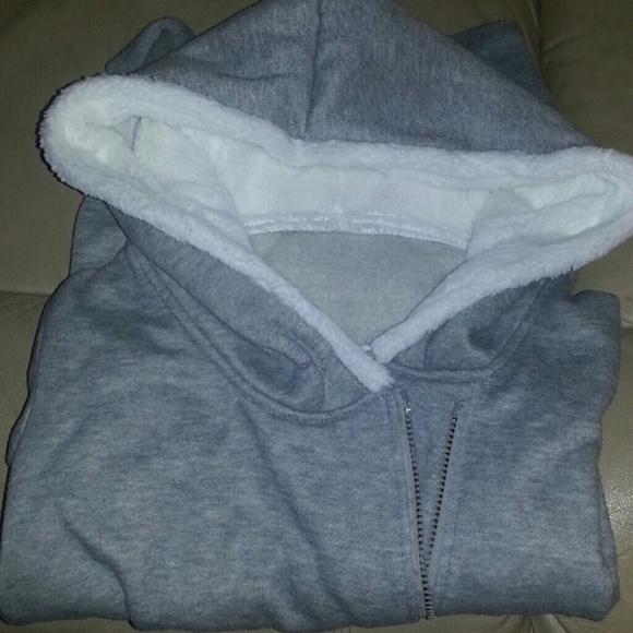 SOLD BUNDLE Grey Sweater - Picture 3 of 3