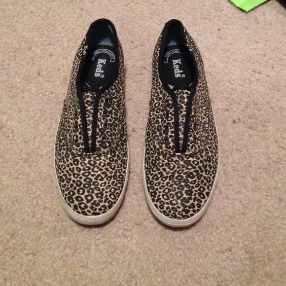 5.5 Leopard Keds