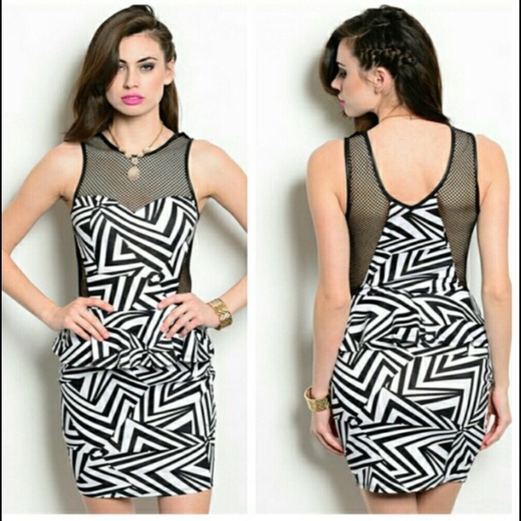 Black/white dress with mesh