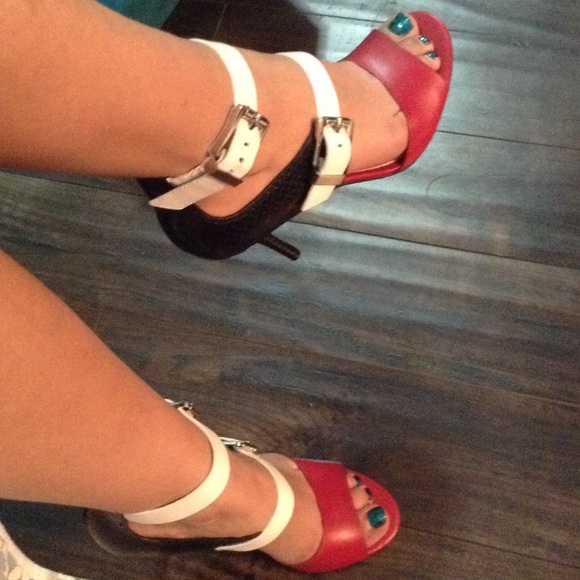 ❌❌SOLD❌❌ - Picture 2 of 4