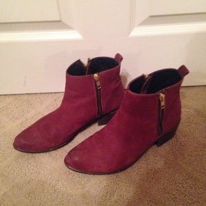Steve Madden Burgundy Booties
