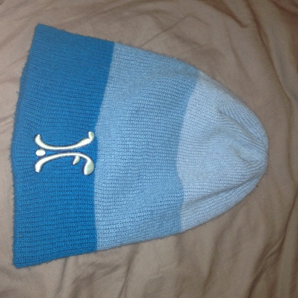 IFound blue beanie