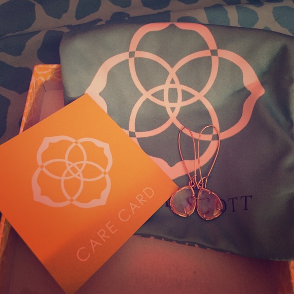 Kendra Scott Iridescent