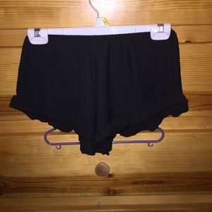 Black brandy flow shorts