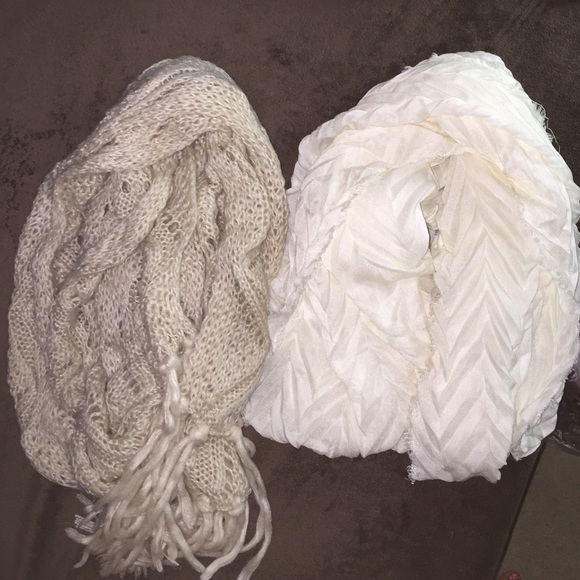 Cute cozy scarves.✌️