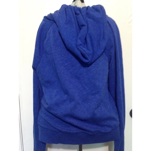 🚫SOLD VIA PAYPAL🚫 VS Hoodie - Picture 2 of 4