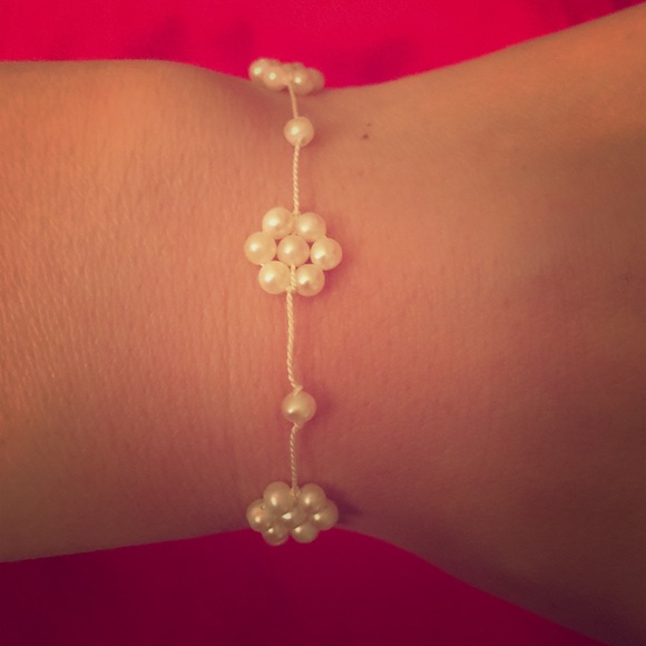 Flower bracelet