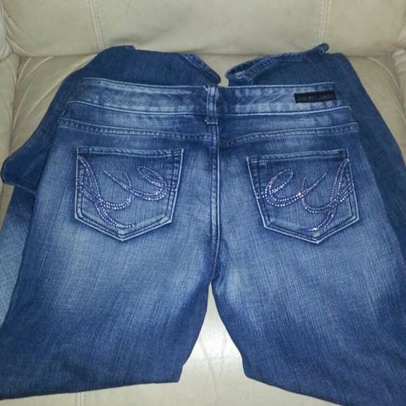 Express Denim - Picture 2 of 4