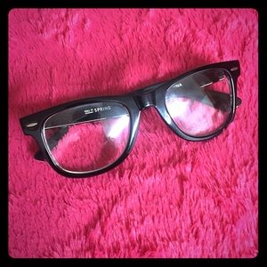 Great for HALLOWEEN 🎃 Classic Black Glasses