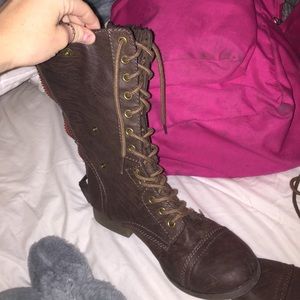 Brown combat boots (can fold over)