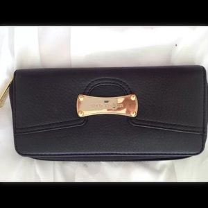 ❗️SOLD❗️Michael Kors Black HandBag