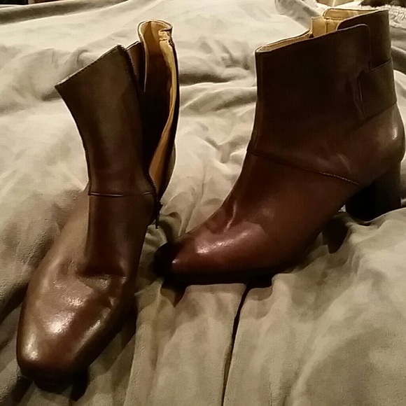 Brown nine west ankle boots