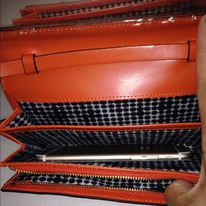 KATE SPADE wallet additional pics IPhone 6 Inside.