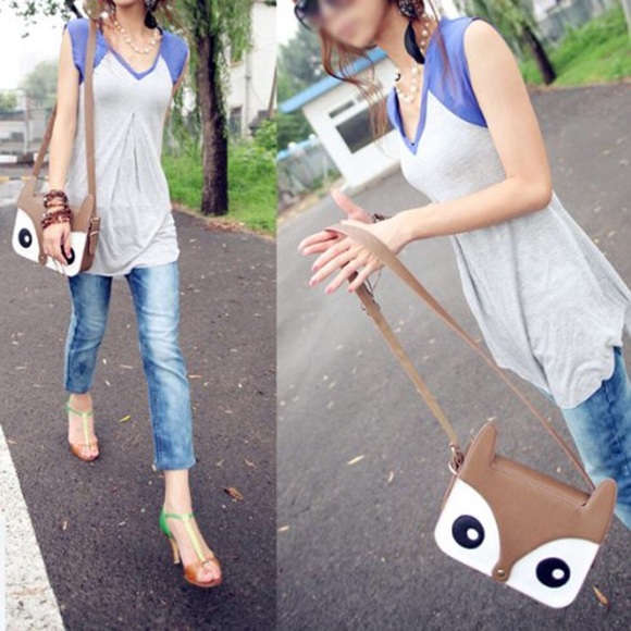 Brown Very cute messenger bag - Picture 2 of 4