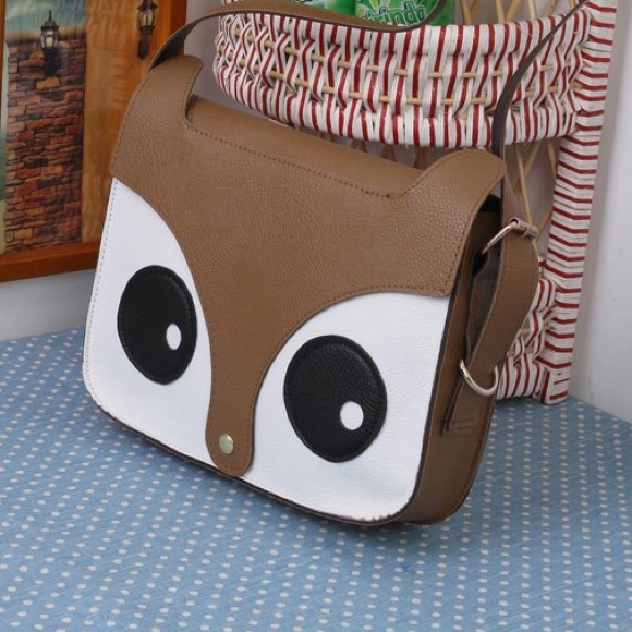 Brown Very cute messenger bag - Picture 4 of 4