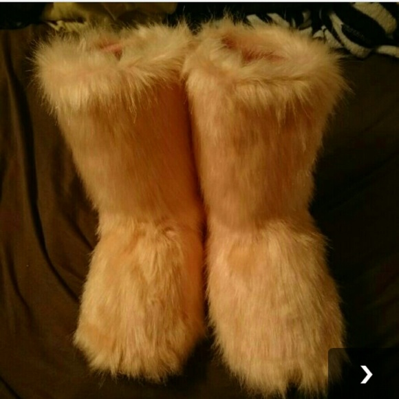 Furry candies boots