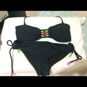 Material girl black green pink zipper bikini