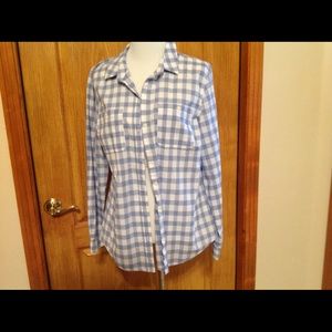 Woman's blouse 👚. Worn once