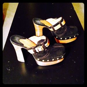 CHINESE LAUNDRY HIGH HEEL MULES