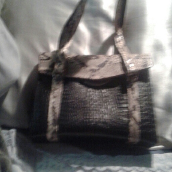 Purse - Picture 2 of 2