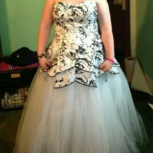 Prom dress