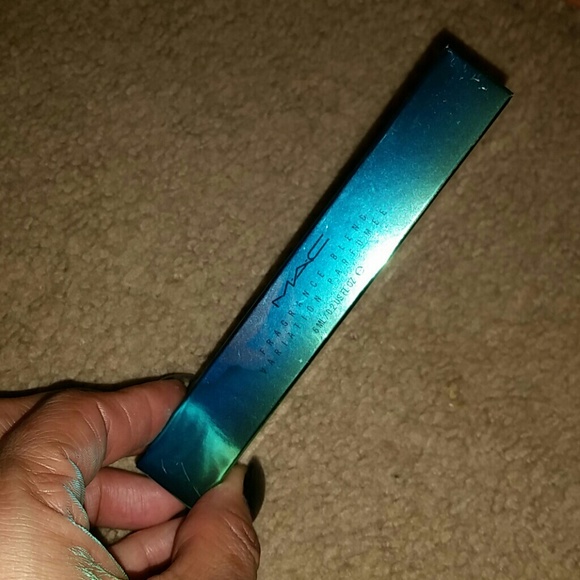 BNIB! Mac Turquatic Fragrance Rollerball