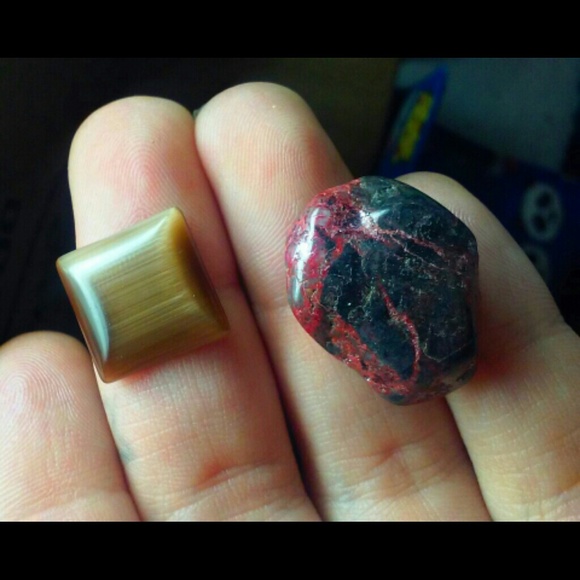 TIGERS EYE & BLOODSTONE