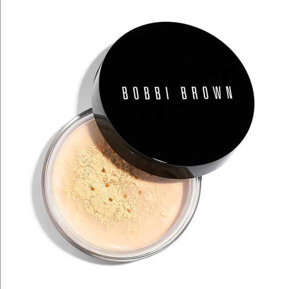 Bobbi Brown loose powder in pale yellow