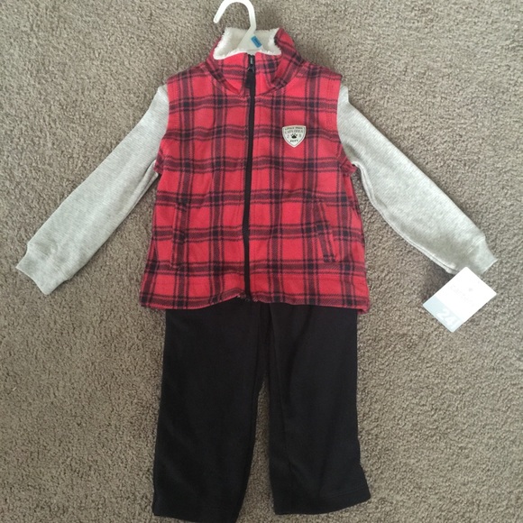 ‼️SOLD‼️Carters 3 piece outfit size 24 months